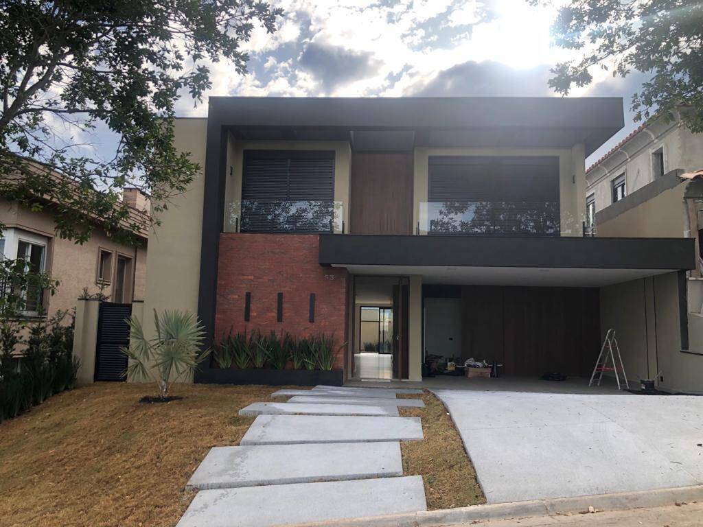 #43 - Casa para Venda em Santana de Parnaíba - SP