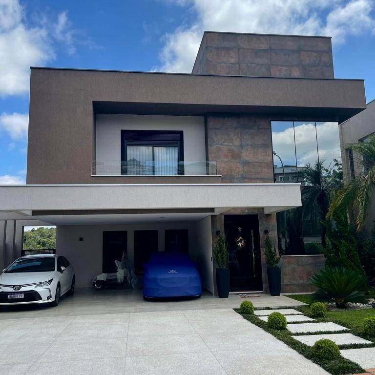 #90 - Casa para Venda em Santana de Parnaíba - SP