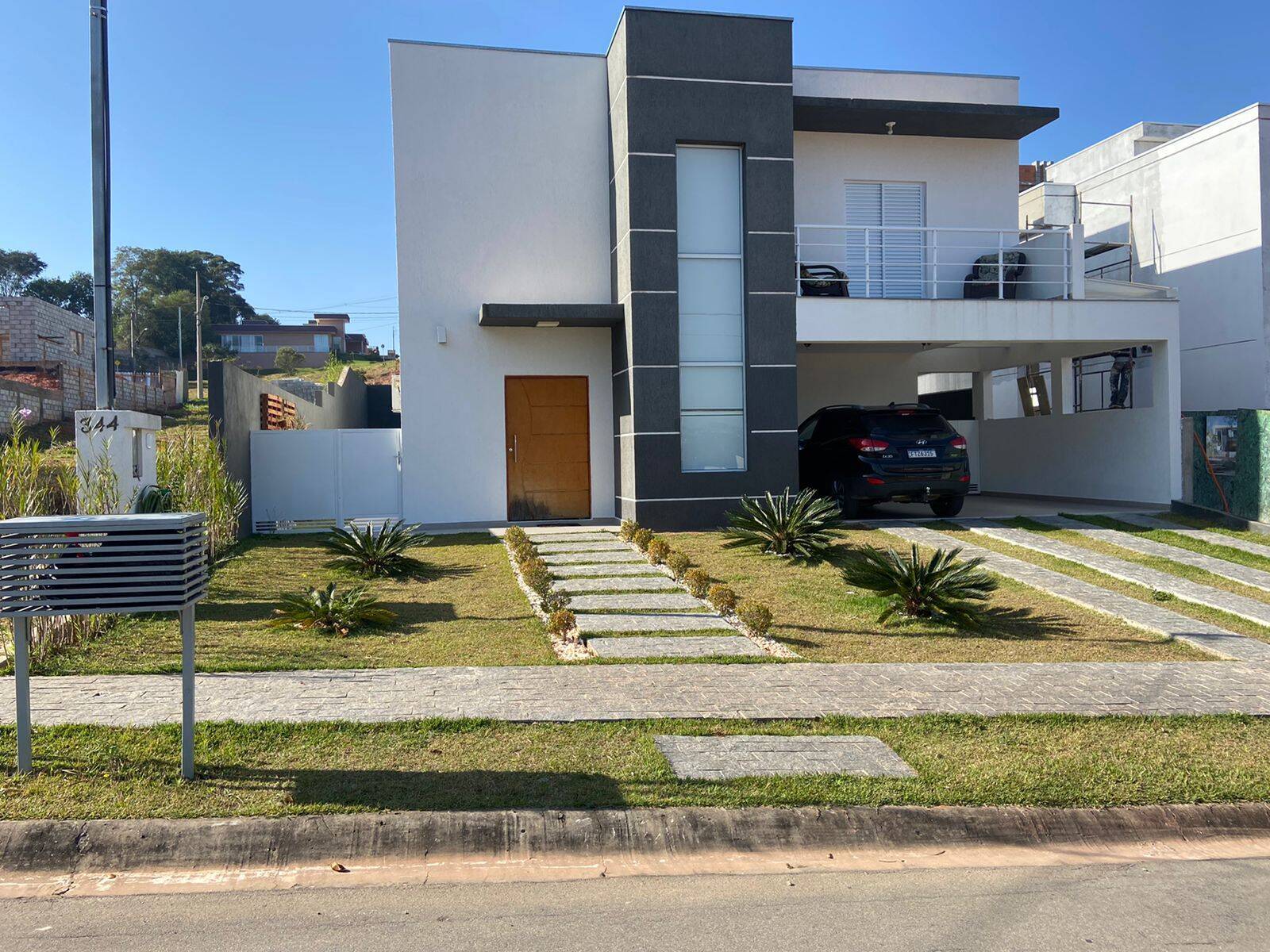 #168 - Casa para Venda em Cotia - SP