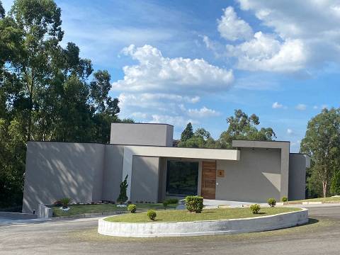 #194 - Casa em condomínio para Venda em São Roque - SP