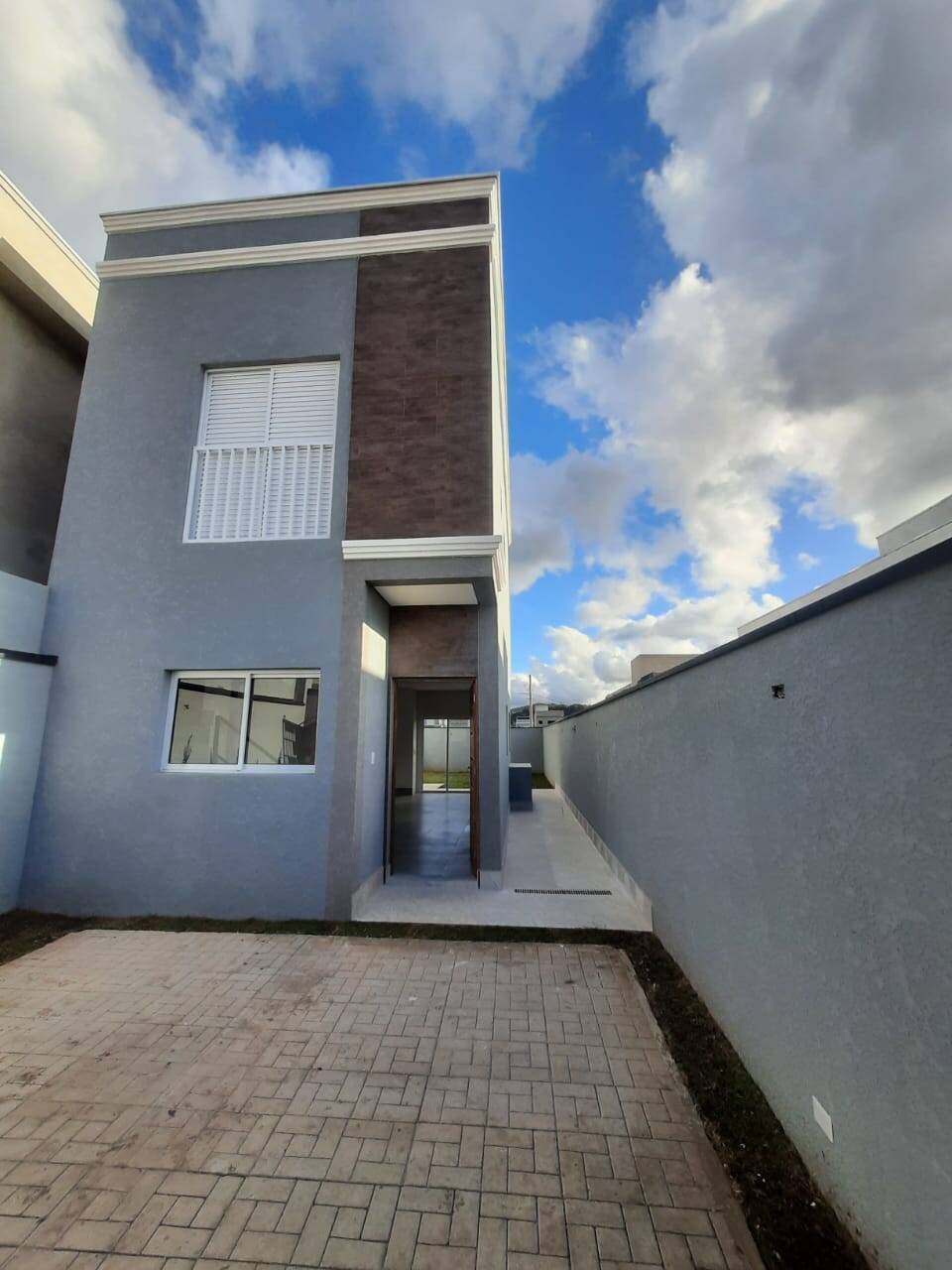 #250 - Casa para Venda em Santana de Parnaíba - SP