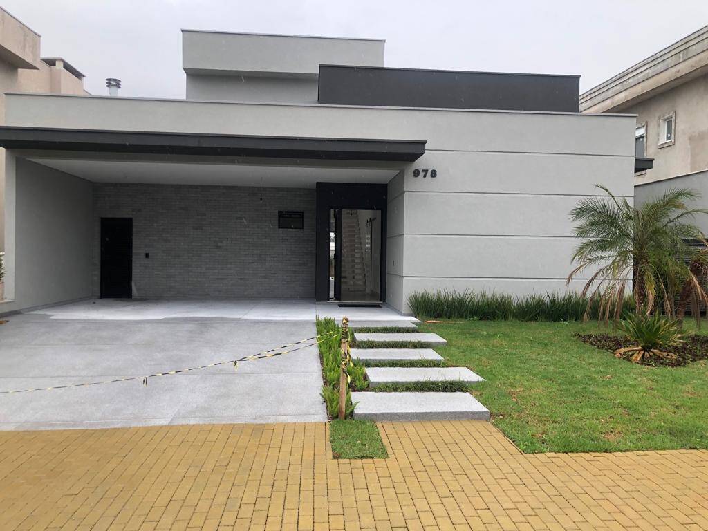 #230 - Casa para Venda em Santana de Parnaíba - SP