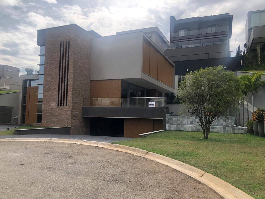 #303 - Casa para Venda em Santana de Parnaíba - SP