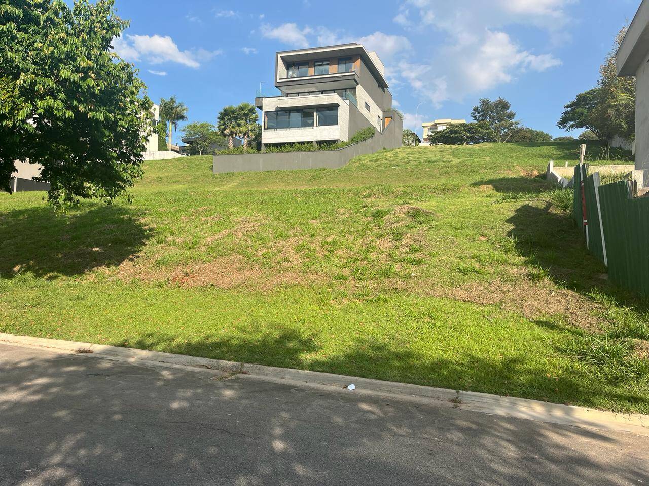 #516 - Terreno em condomínio para Venda em Santana de Parnaíba - SP