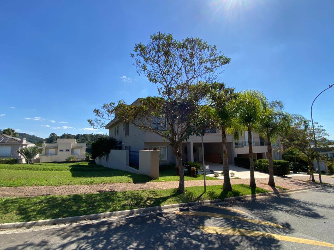 #323 - Casa em condomínio para Venda em Santana de Parnaíba - SP