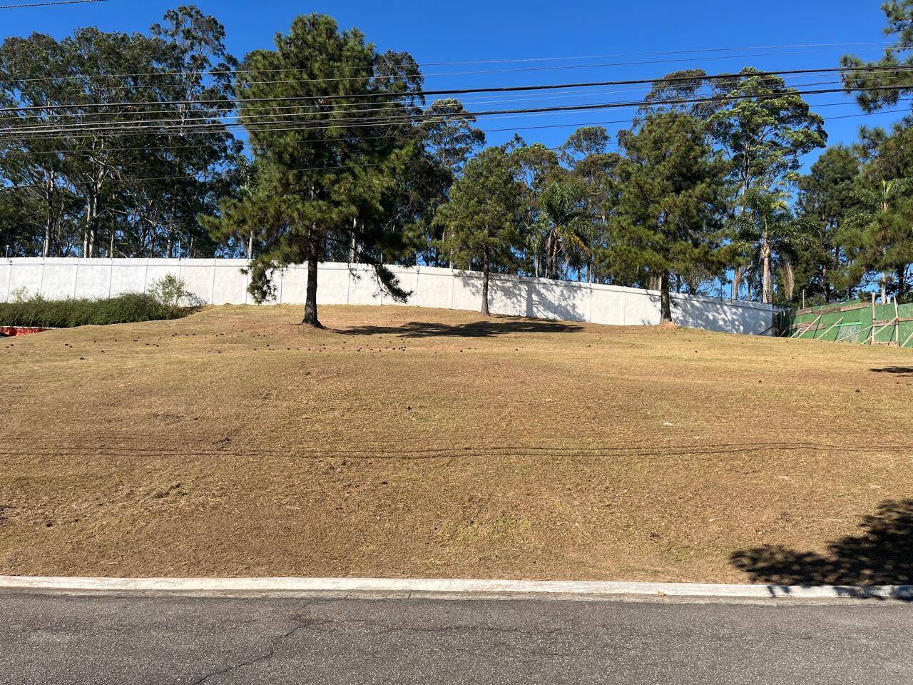 #566 - Terreno em condomínio para Venda em Barueri - SP