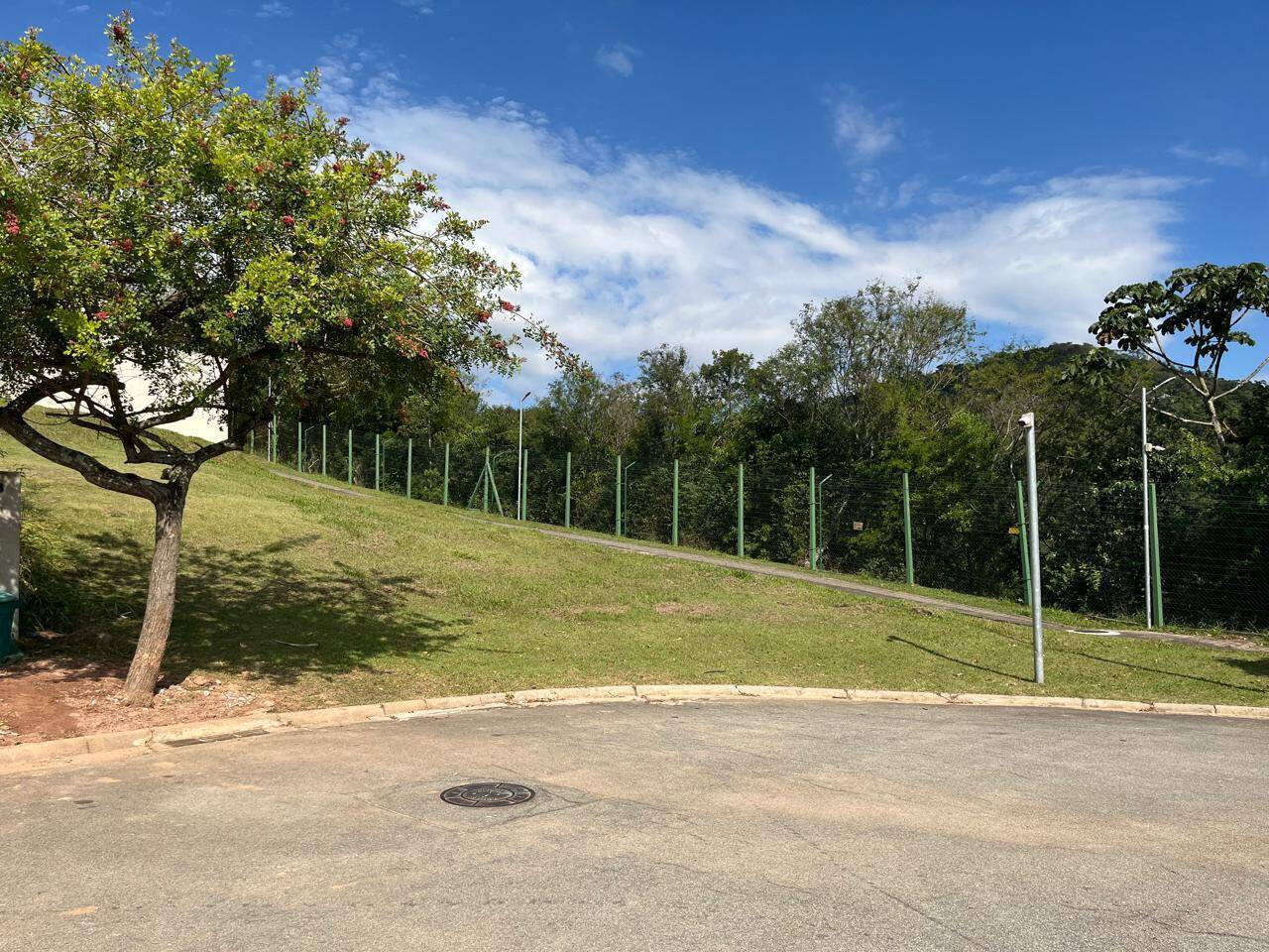 #569 - Terreno em condomínio para Venda em Santana de Parnaíba - SP