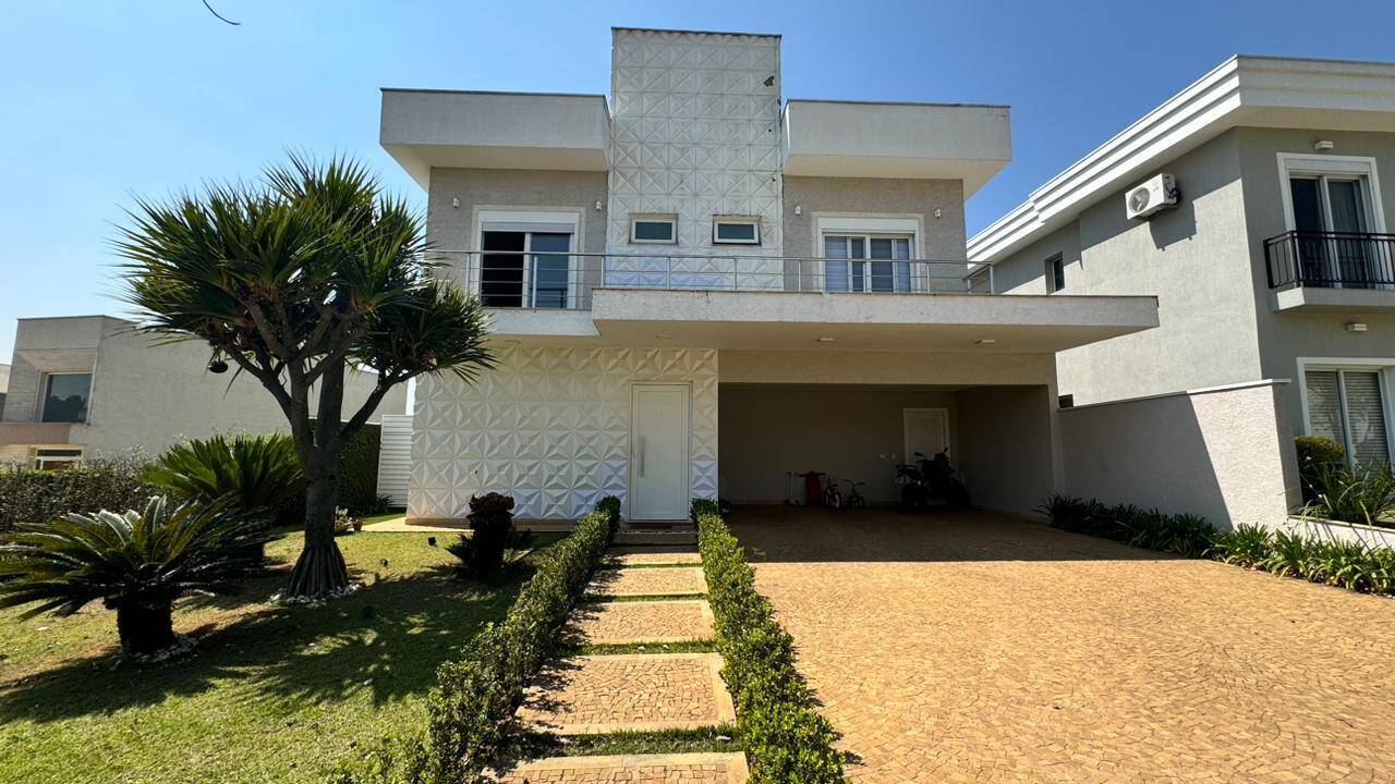 #670 - Casa em condomínio para Venda em Santana de Parnaíba - SP