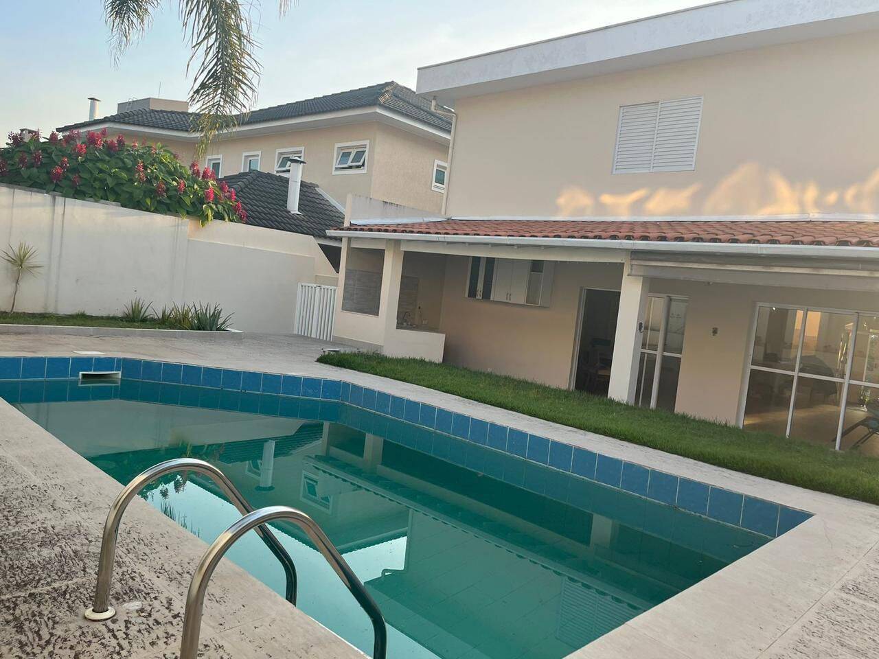 #674 - Casa em condomínio para Venda em Santana de Parnaíba - SP
