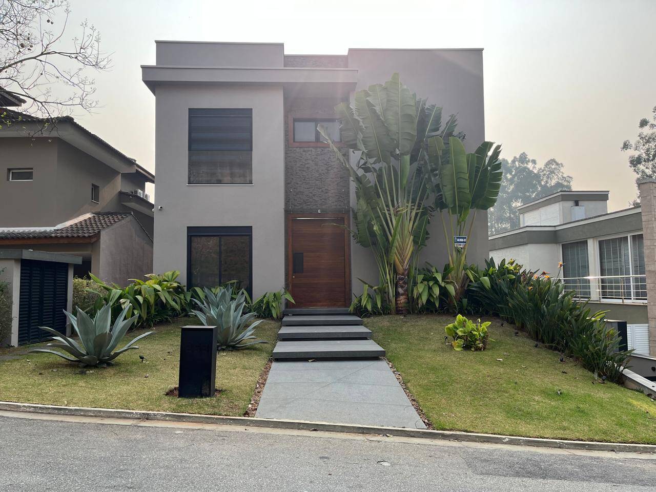 #677 - Casa em condomínio para Venda em Barueri - SP