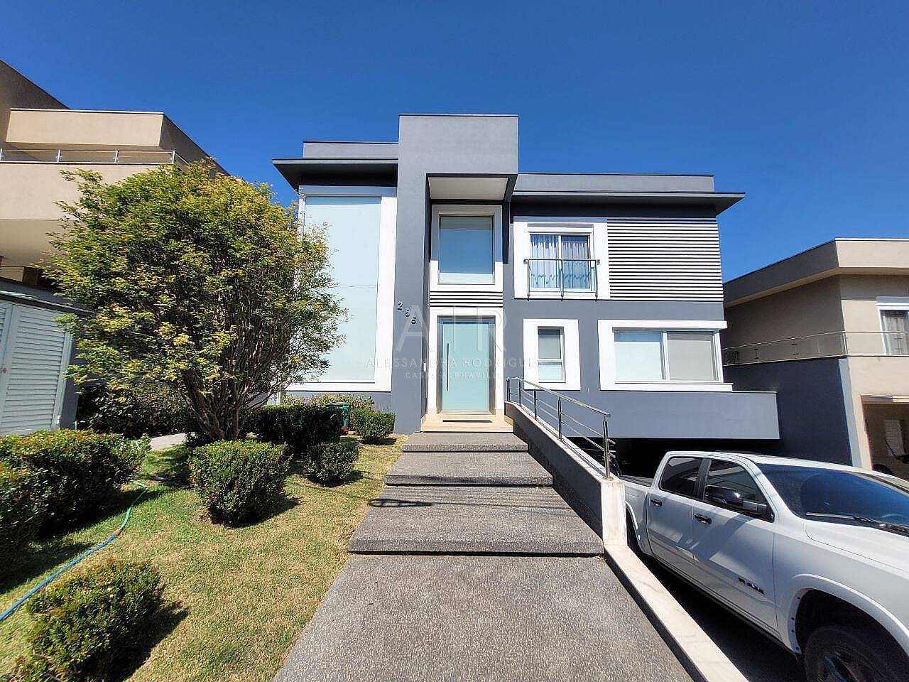 #685 - Casa em condomínio para Venda em Santana de Parnaíba - SP