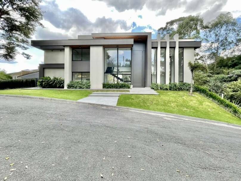#739 - Casa em condomínio para Venda em Cotia - SP