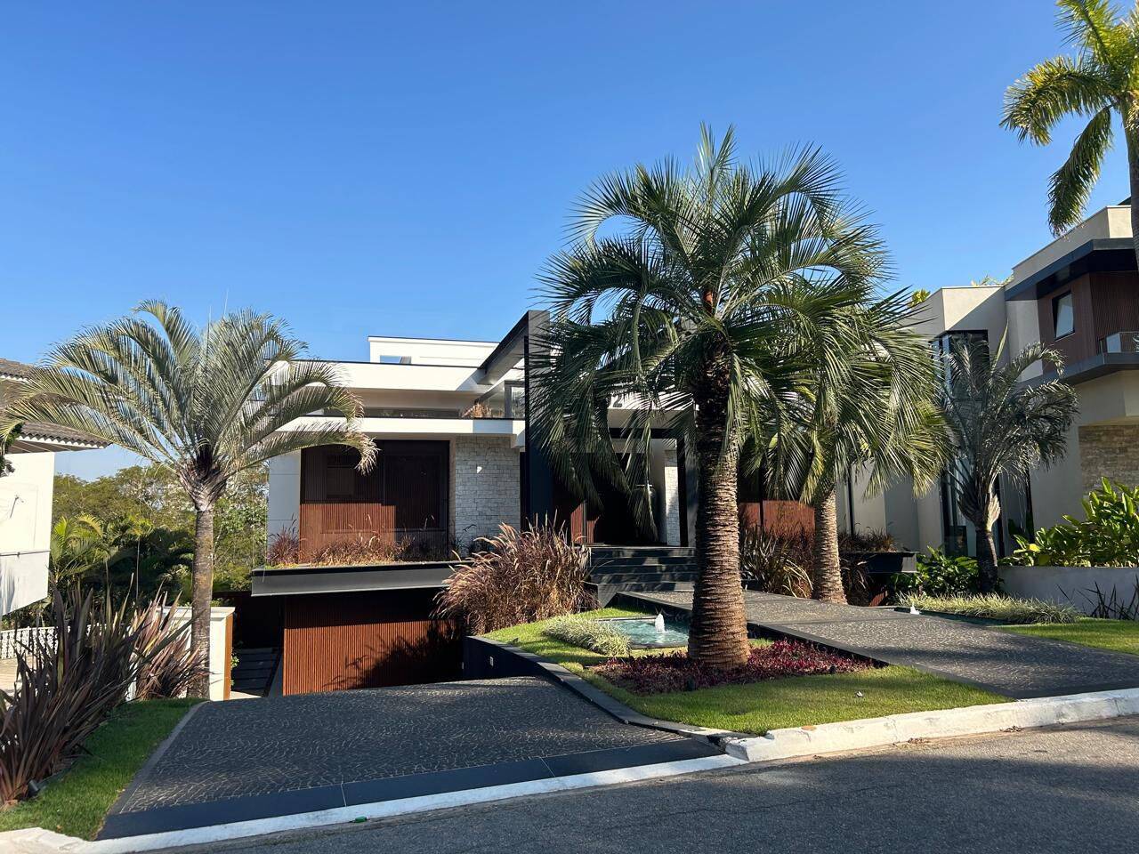 #673 - Casa em condomínio para Venda em Santana de Parnaíba - SP