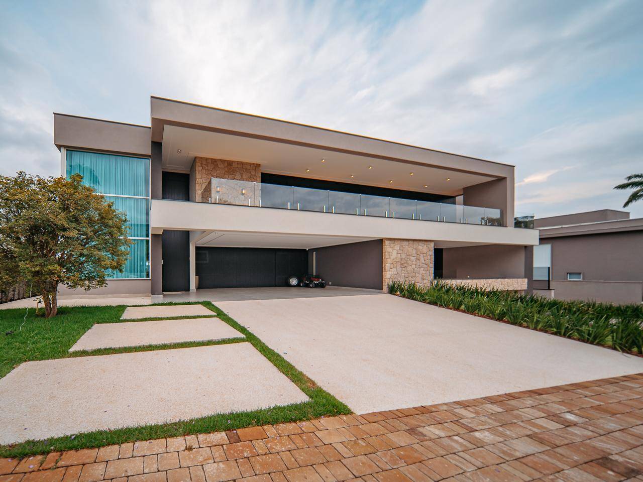 #873 - Casa em condomínio para Venda em Santana de Parnaíba - SP