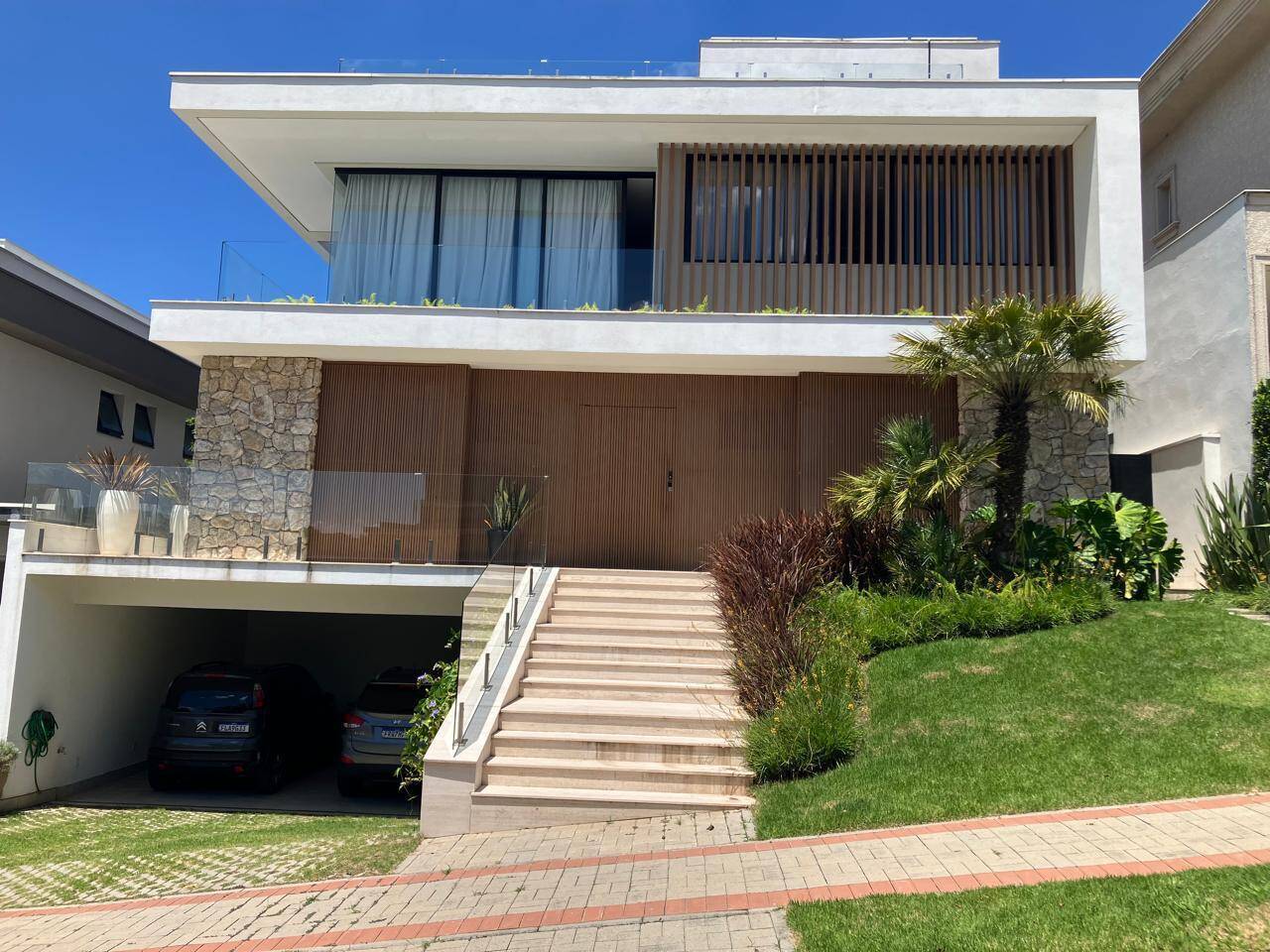 #889 - Casa em condomínio para Venda em Santana de Parnaíba - SP