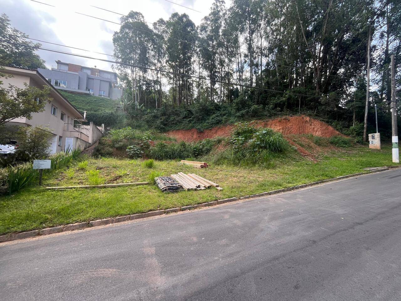 #927 - Terreno em condomínio para Venda em Barueri - SP