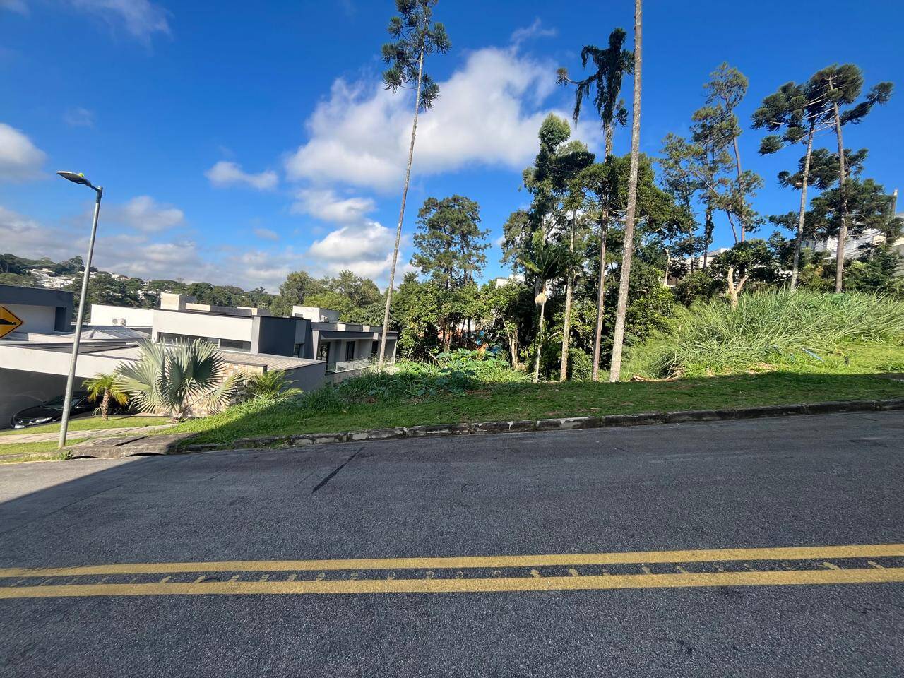 #923 - Terreno em condomínio para Venda em Cotia - SP