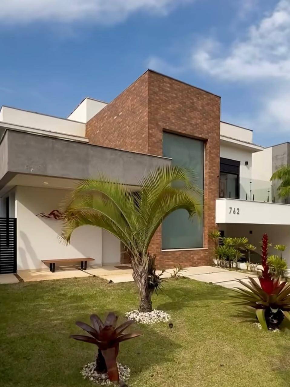 #953 - Casa em condomínio para Venda em Santana de Parnaíba - SP