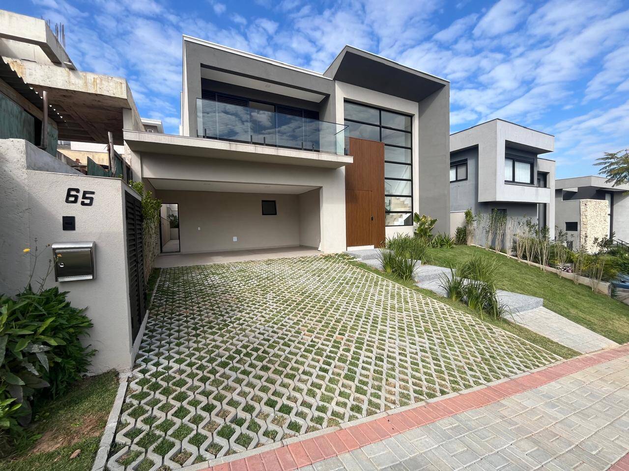 #1000 - Casa em condomínio para Venda em Santana de Parnaíba - SP