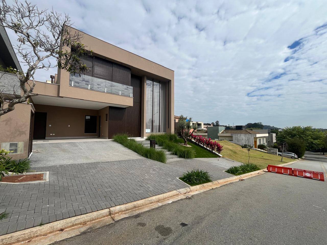 #983 - Casa em condomínio para Venda em Santana de Parnaíba - SP