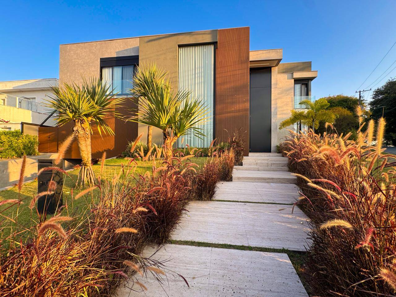 #895 - Casa em condomínio para Venda em Barueri - SP