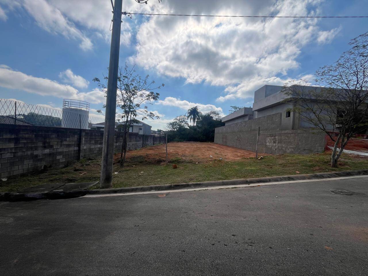 #832 - Terreno em condomínio para Venda em Cotia - SP