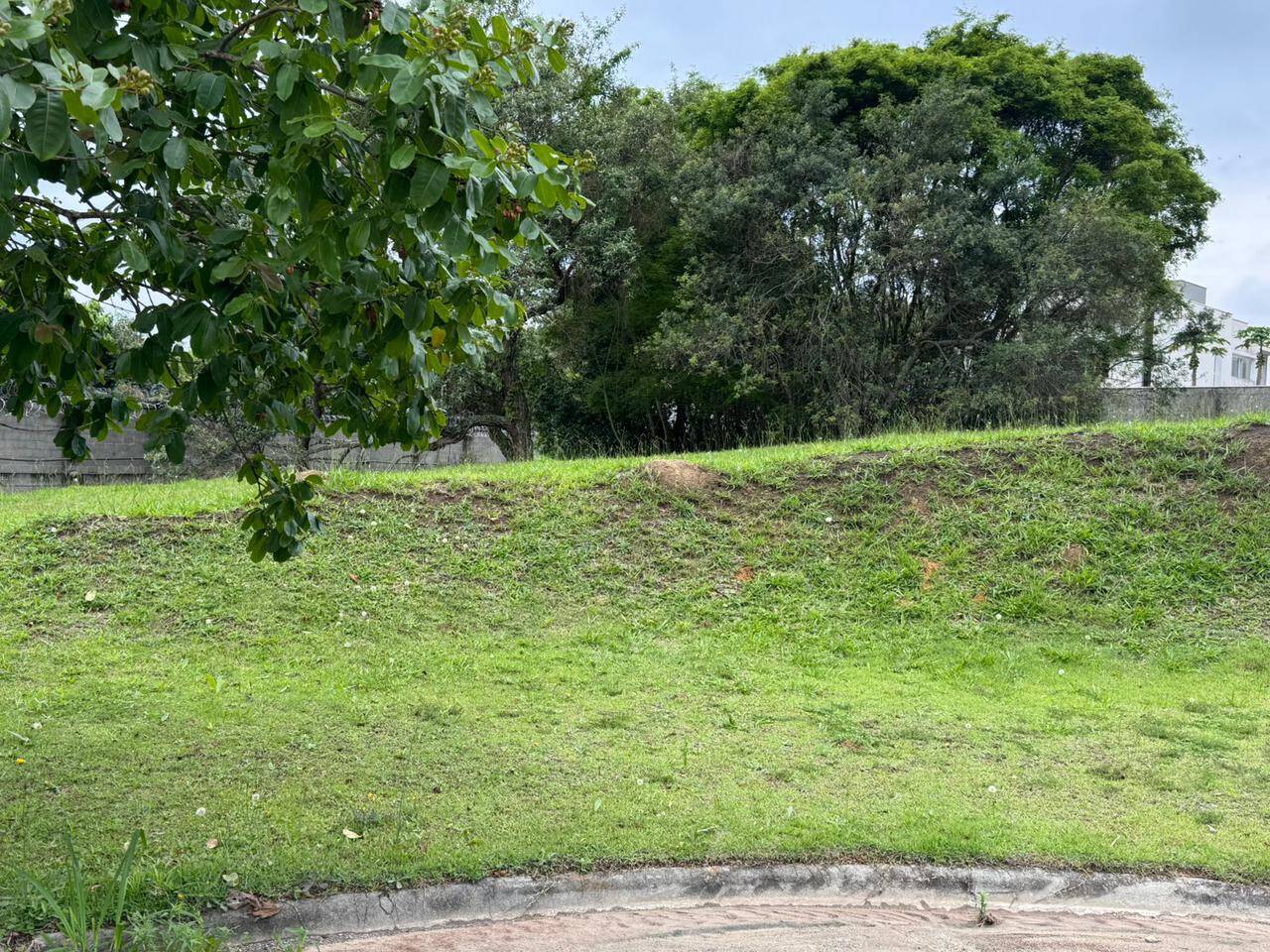 #1120 - Terreno em condomínio para Venda em Jandira - SP