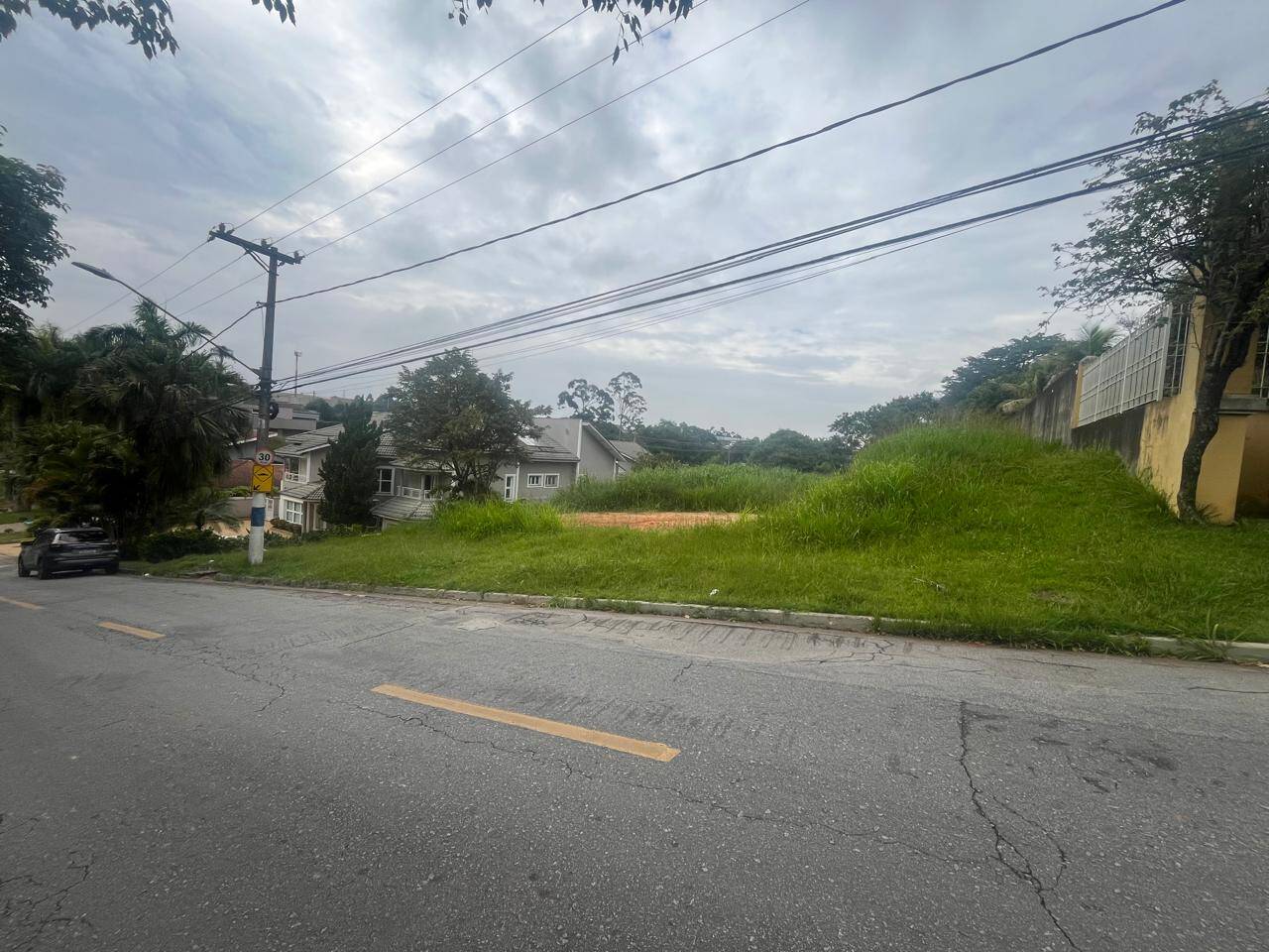 #1265 - Terreno em condomínio para Venda em Barueri - SP