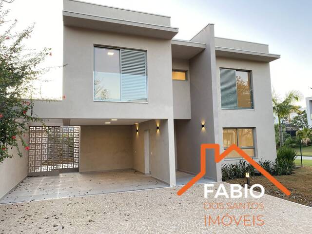 Casa para Venda em Santana de Parnaíba - 2