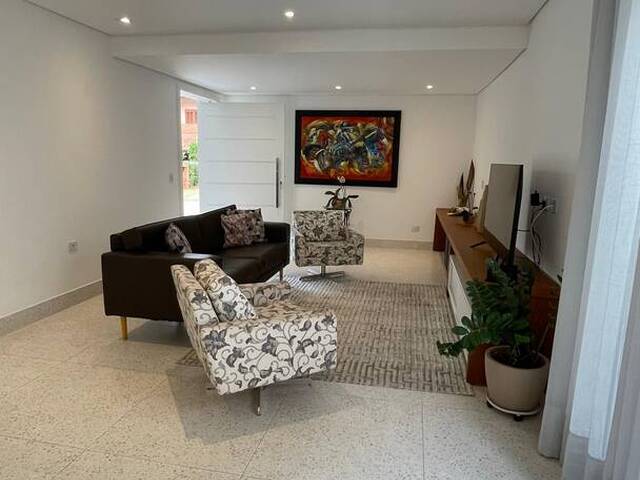 #1052 - Casa em condomínio para Venda em Santana de Parnaíba - SP - 2