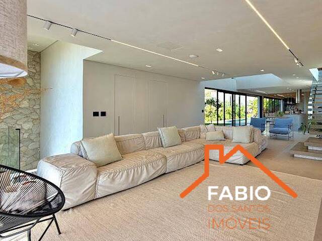 #1272 - Casa em condomínio para Venda em Santana de Parnaíba - SP