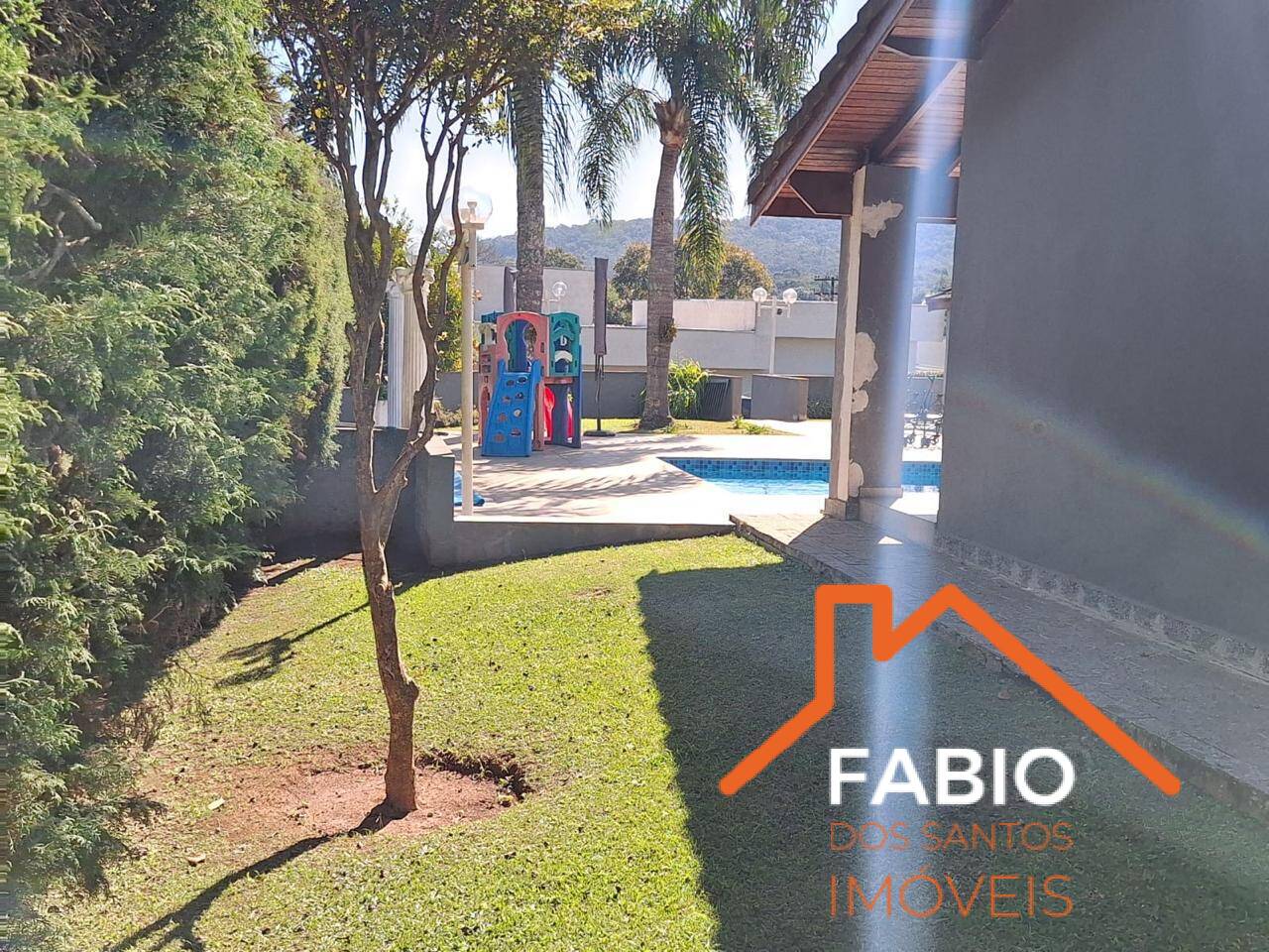 Casa de Condomínio à venda com 3 quartos, 300m² - Foto 8