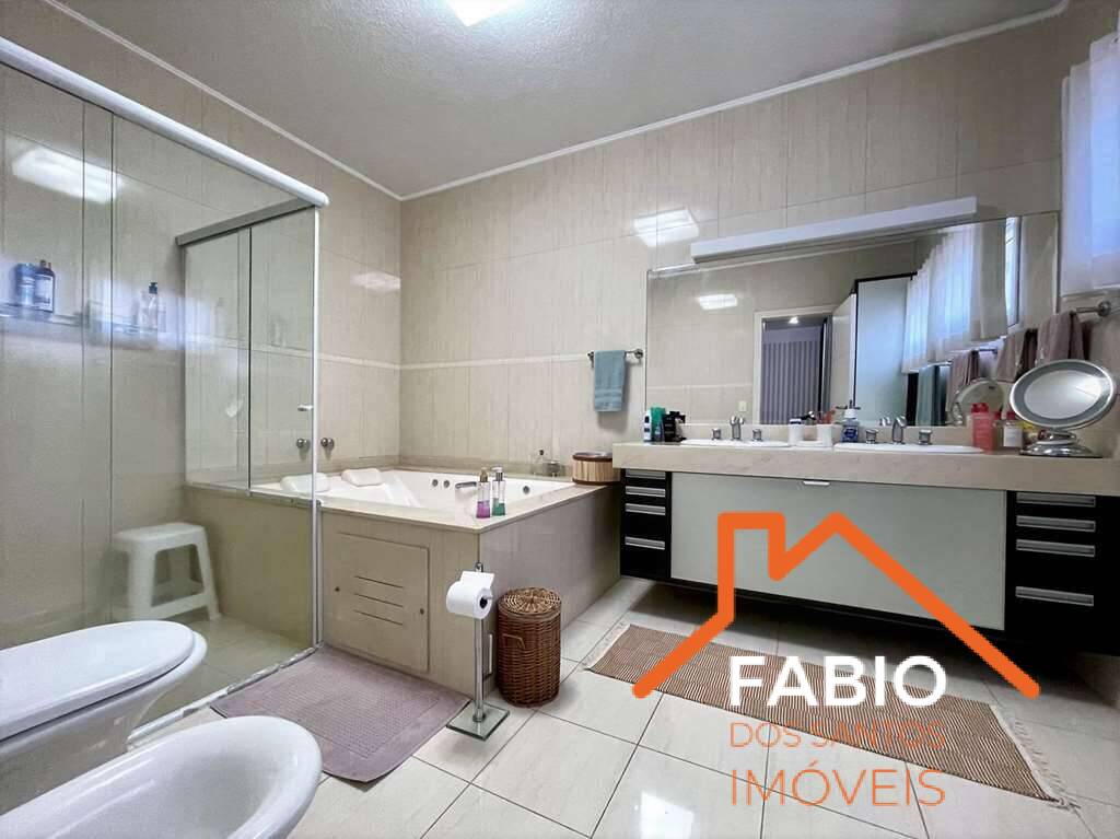 Casa de Condomínio à venda com 4 quartos, 553m² - Foto 37