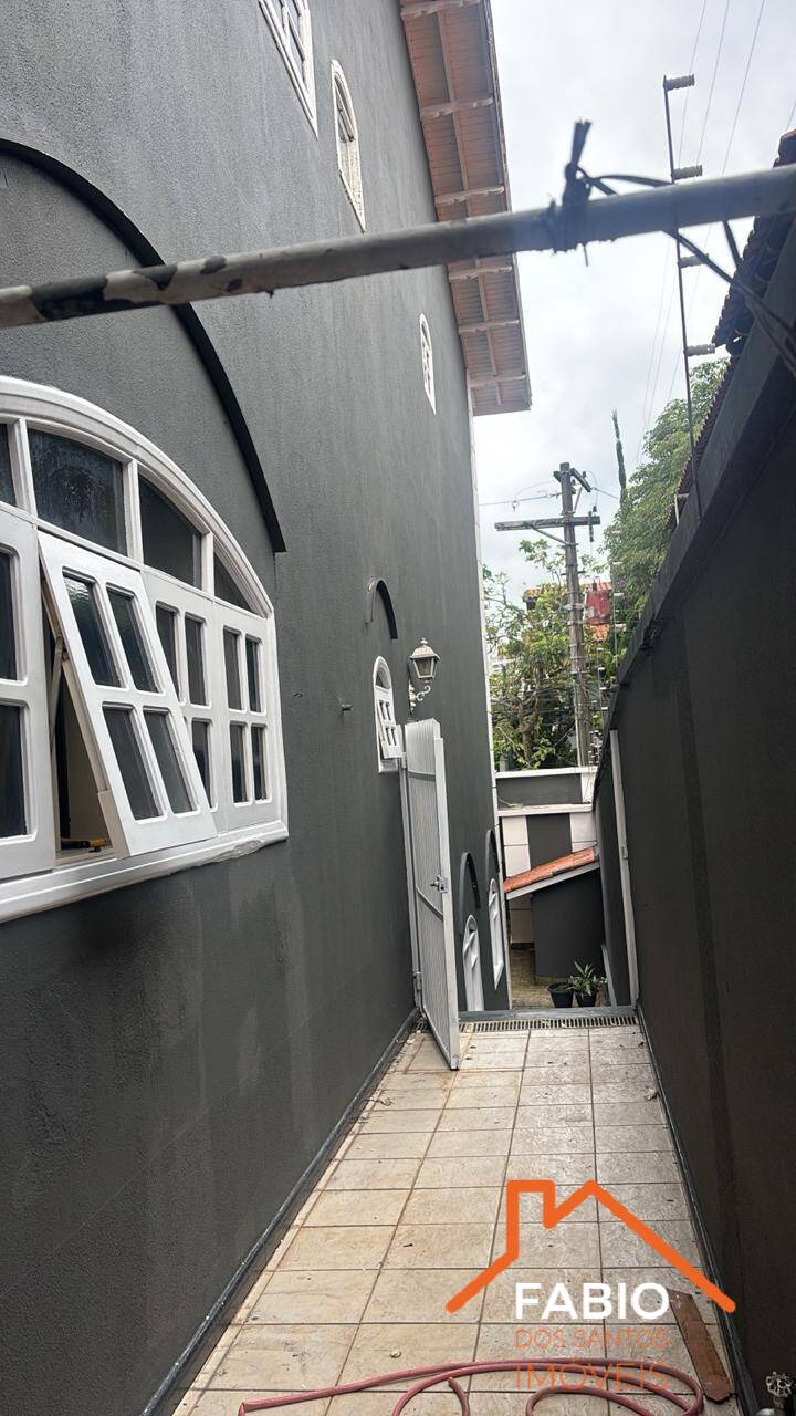 Casa à venda com 4 quartos, 265m² - Foto 16