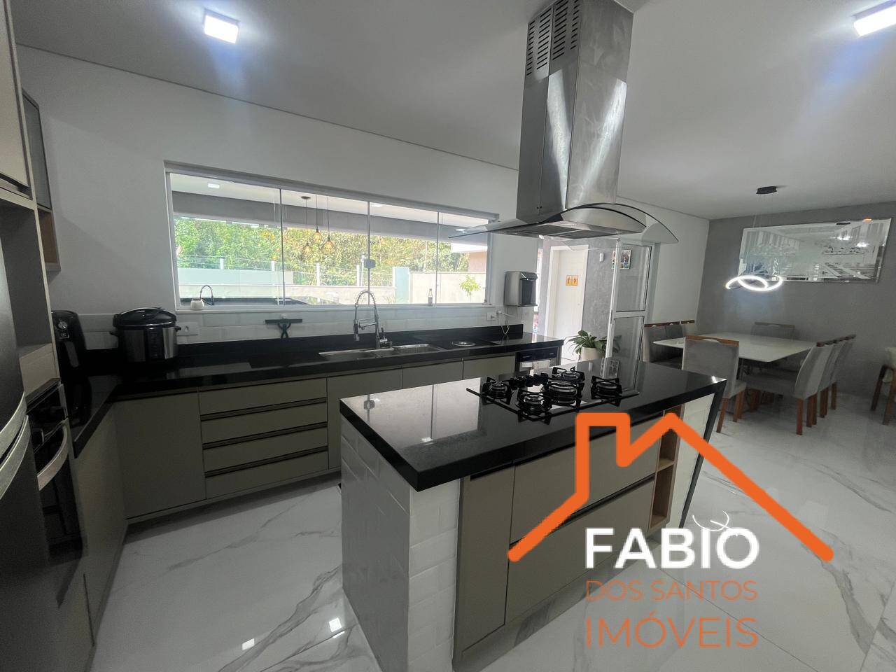 Casa de Condomínio à venda com 3 quartos, 256m² - Foto 14